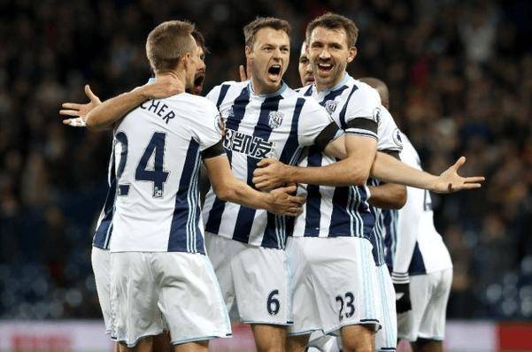 包含水晶宫主场击败沃特福德，继续保级之路的词条