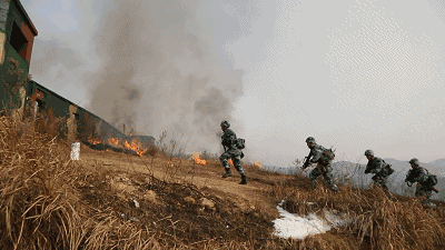 恶战升级：硝烟弥漫战火四起