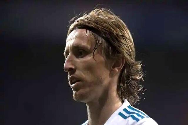 包含莫德里奇主帅豪言：今晚必须击败阿贾克斯，否则辞职！的词条